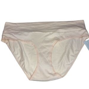 Maternity Bikini Panties
Motherhood Maternity size L color: peach